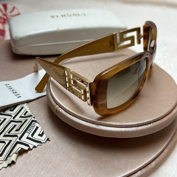 Versace Accessories Versace Sunglasses With The Case And